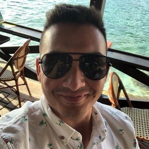 Meet your Posher, Isaac